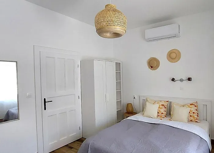 Odu Vendeghaz דירה *